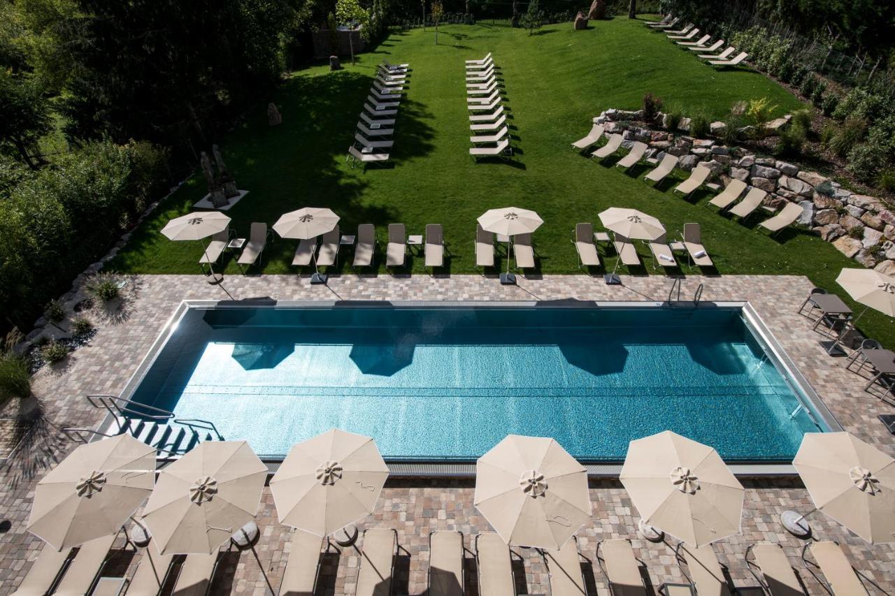 Hotel Des Chateaux & 4*